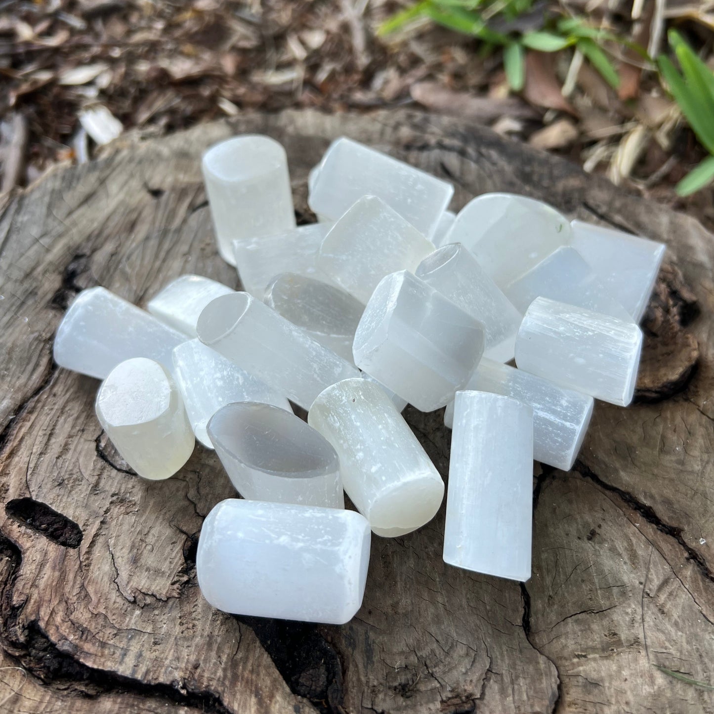 Tumbles - Selenite